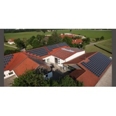 專業(yè)承接家用光伏屋頂安裝方案設計、電站施工建設、后期運行維護